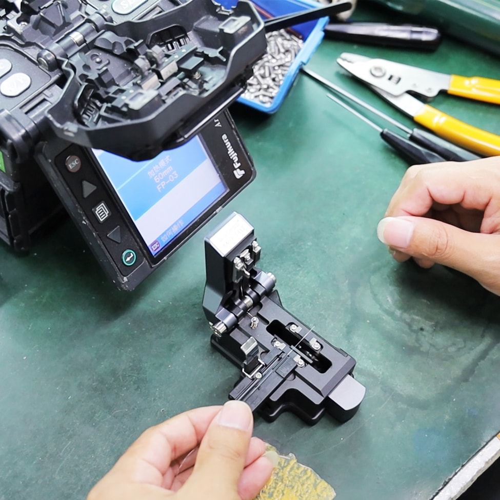 fiber cleaver service